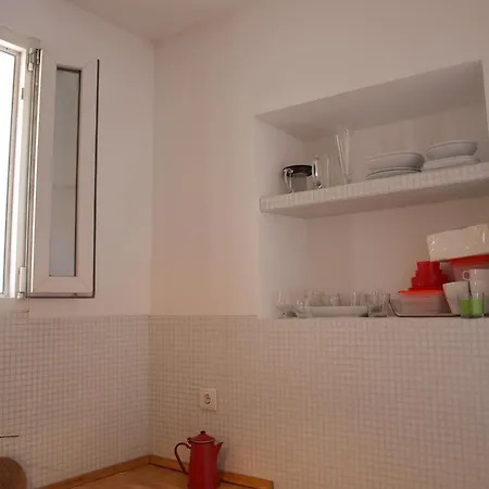 Bairro Alto / Chiado Neighborhood. Apartamento *