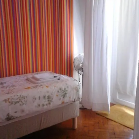 Bairro Alto / Chiado Neighborhood. Apartamento *